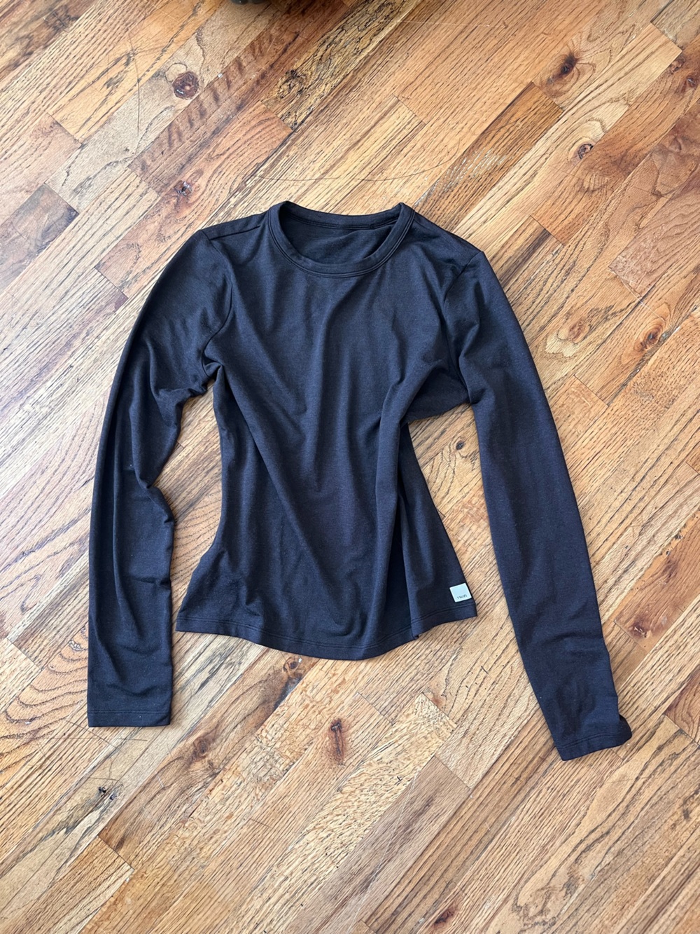 Vuori brown Long Sleeve Crewneck Top
